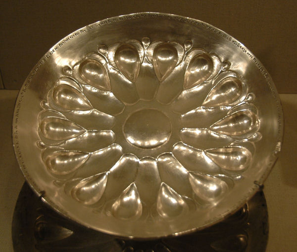 Silver bowl with inscription A1 Vase A of Artaxerxes I Makrocheir (1)