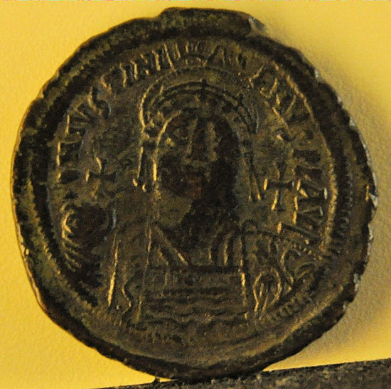 Justinian I, coin (2)