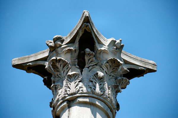 Column of the Goths, capital