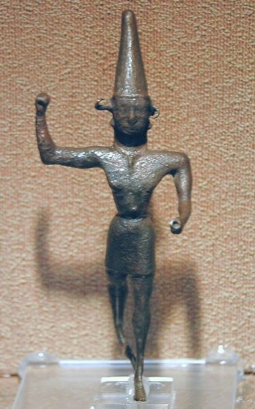 Statuette of the "smiting god" from Dövlek. Museum of Anatolian Civilizations, Ankara (Turkey).