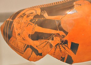 Orestes kills Aegisthus; Clytaemnestra to the left. Antikensammlung, München (Germany)