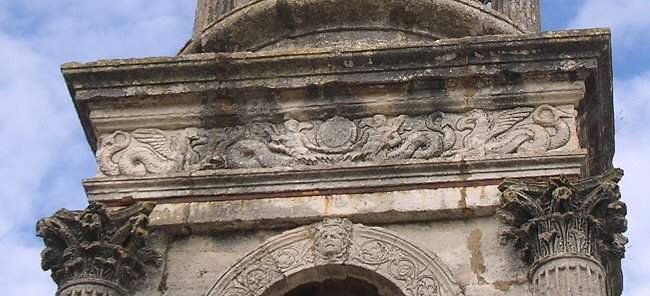 Glanum, Roman Mausoleum (3)
