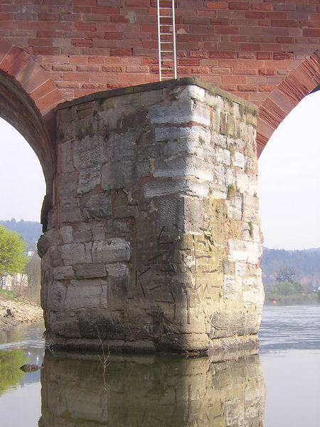Trier, Bridge, pier, pointed side