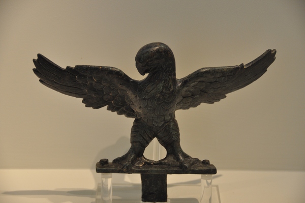 Pella, Bronze eagle