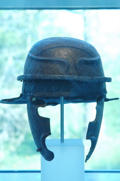 Nijmegen-Hunerberg, Early Helmet
