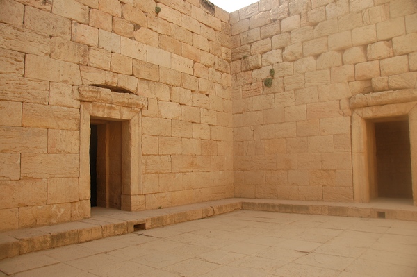 Bishapur, So-called Temple of Anahita, court and entrances