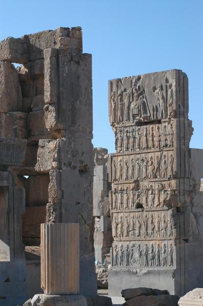 Persepolis, Hall of 100 Columns, Southwestern gate (1)