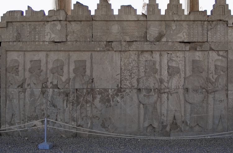 Persepolis, Apadana, East Stairs, Central frieze (1)