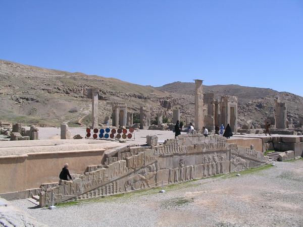 Persepolis, Palace of Xerxes, Interconnecting staircase