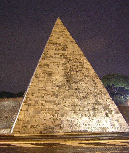 Rome, Pyramid of Cestius from the east