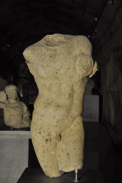Baalbek, Statue of a naked figure