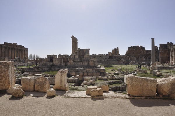 Baalbek, temple of Jupiter, Great Court (1)