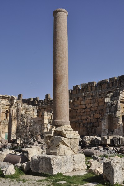 Baalbek, temple of Jupiter, Great Court, Southern column