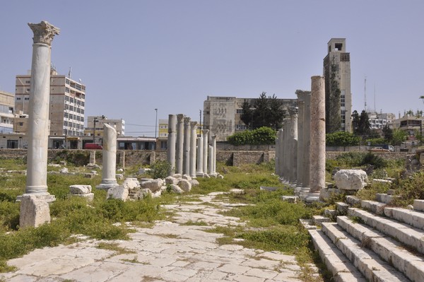 Tyre, City, Octagonal building, Surrounding portico on the southeastern side (1)