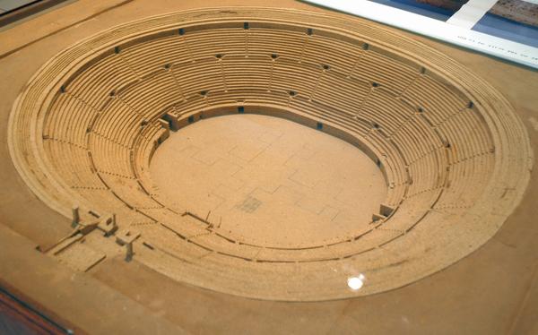 Lepcis Magna, Amphitheater, model