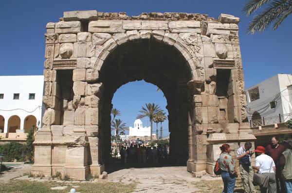Oea, Arch of Marcus Aurelius, SW