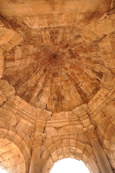 Cyrrhus, Hexagonal mausoleum, ceiling