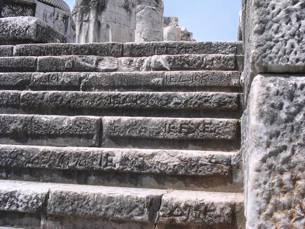 Didyma, temple of Apollo, builders' marks on the stairs leading to the sanctuary