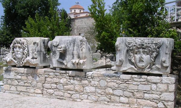 Didyma, temple of Apollo, gorgons' heads