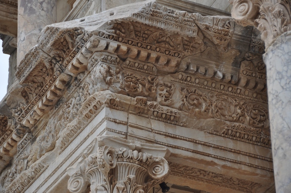 Ephesus, Library of Celsus, Decoration (1)