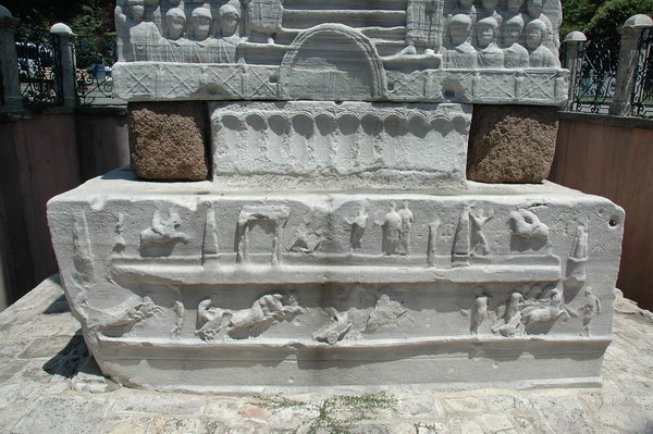 Constantinople, Hippodrome, First Obelisk, southwest part of the pedestal, lower relief