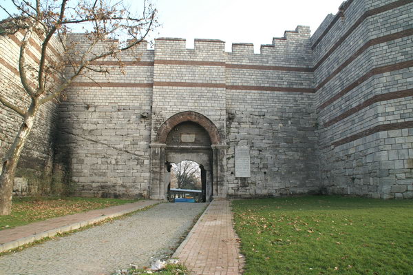 Constantinople, Theodosian Wall, Charisius Gate