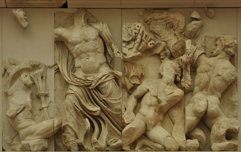 Pergamon Altar, Zeus