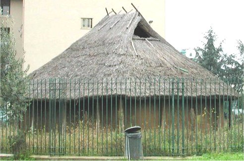 Fidenae, Reconstruction of an Iron Age hut