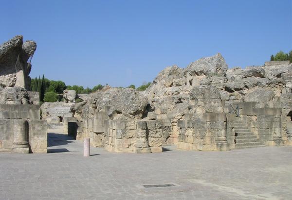 Italica, Amphitheater, Entrance (2)