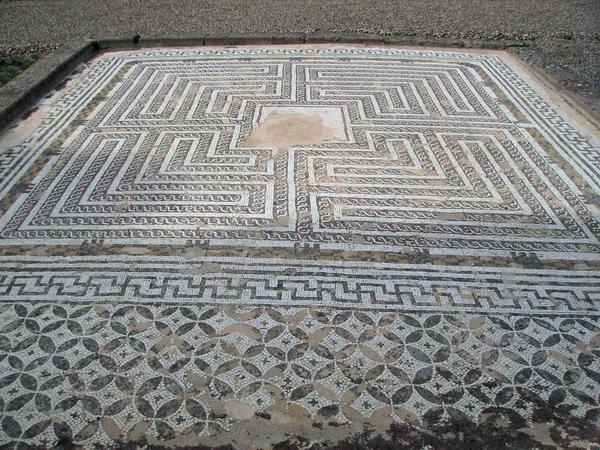 Italica, A labyrinth mosaic