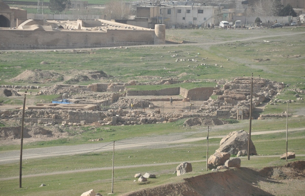 Behistun, Unfinished Sasanian palace