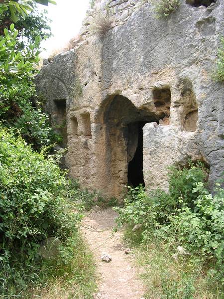 Seleucia in Pieria, Rock tombs (3)