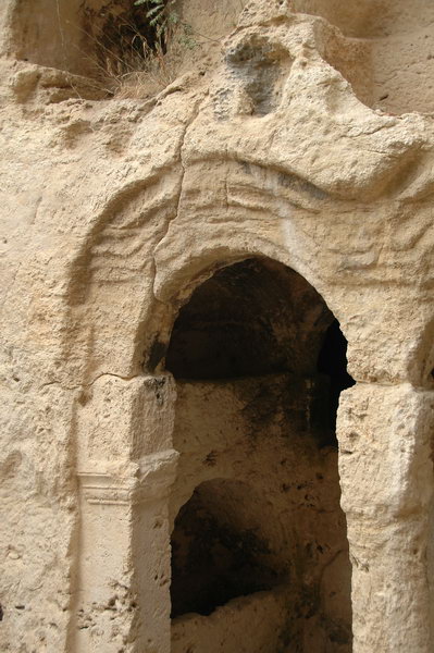 Seleucia in Pieria, Beșikli Mausoleum, One of the arches