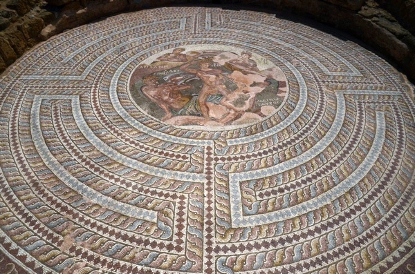 New Paphos, House of Theseus, Theseus Mosaic