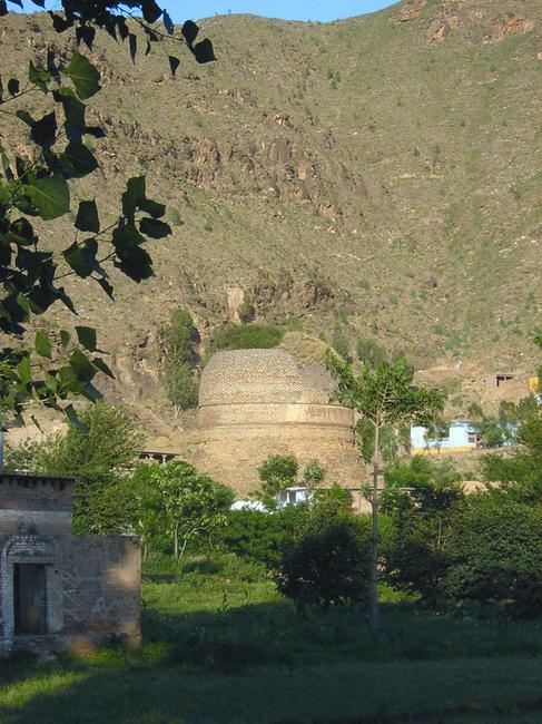 Shingardar, stupa