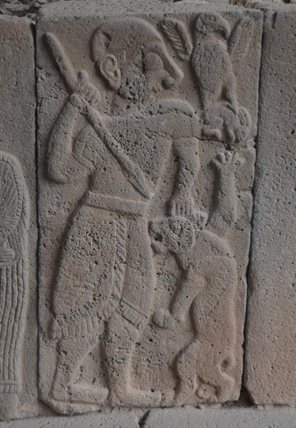 Karatepe, North Gate relief, Fight against a lion