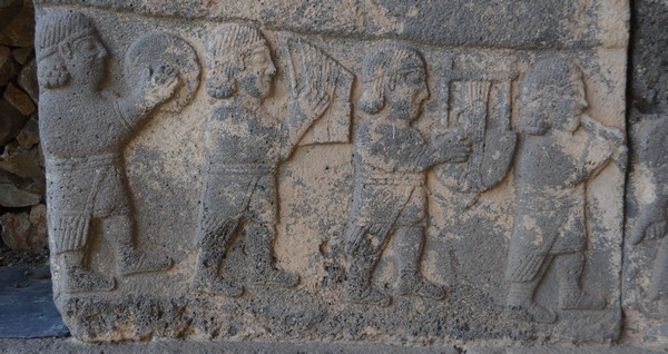 Karatepe, South Gate relief, Musicians