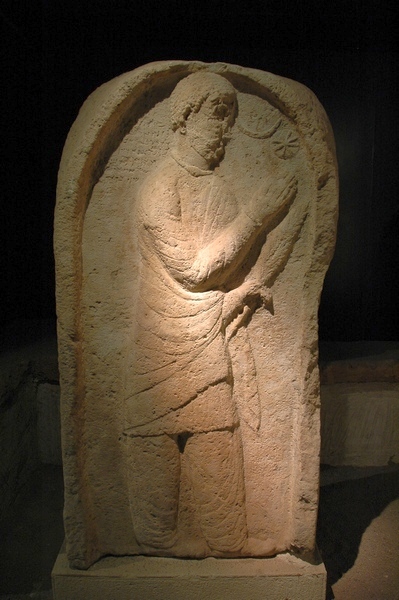 Aššur, Parthian stele of a worshipper