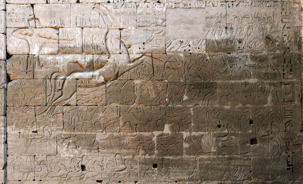 Medinet Habu, Temple of Ramesses III, Ramesses fighting against the Sea People