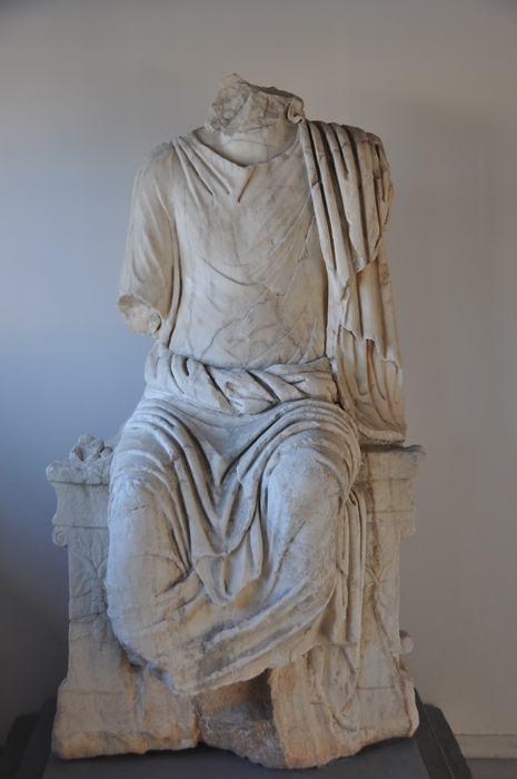 Isthmia, Late stadium, Statue of an emperor