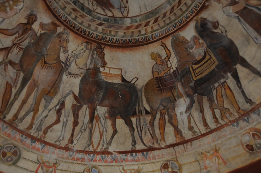 Kazanlak, Tomb, Painted ceiling, Chariot with horses