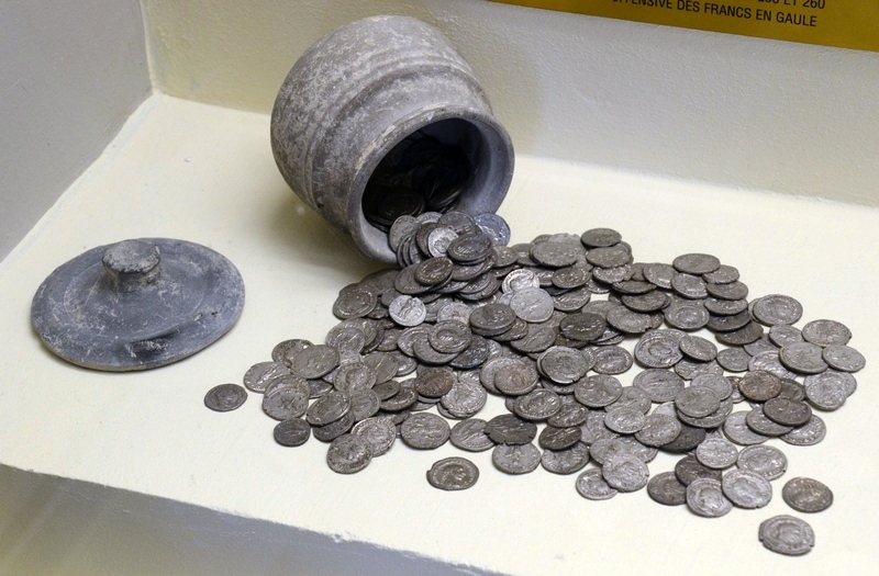 Reims, Treasure of Coins (CE 260)