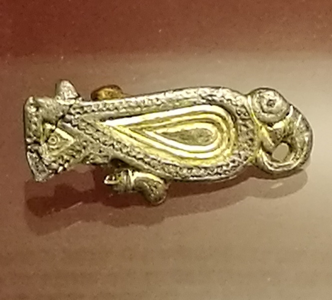 Dorestad, Bird-fibula of gilded silver