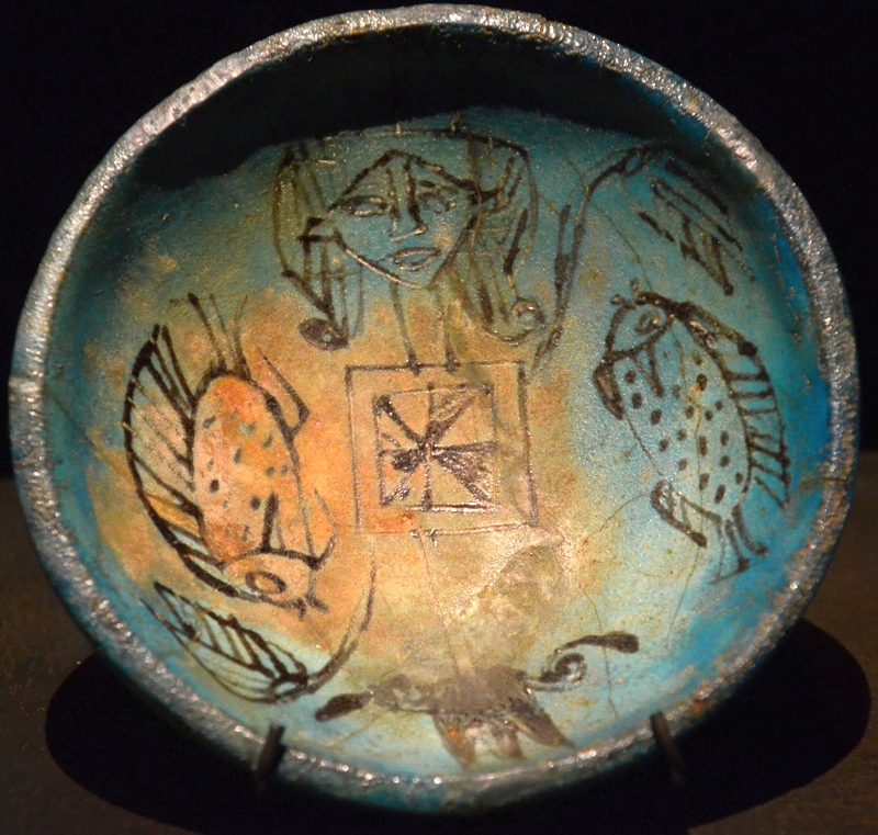 Dish with the symbol of Nun