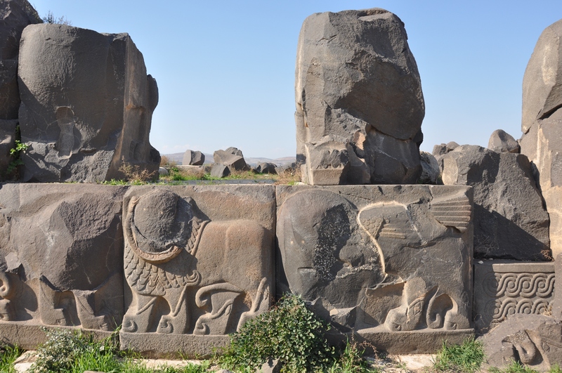 Ain Dara, Orthostats (1) two lions an a sphinx