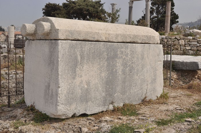 Byblos, Royal Tombs, Sarcophagus (1)