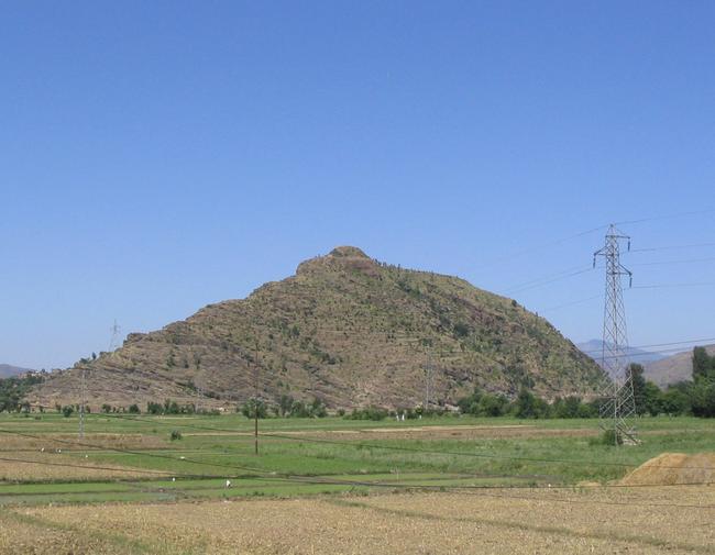 Bazira from the east. The fortification walls are still visible.