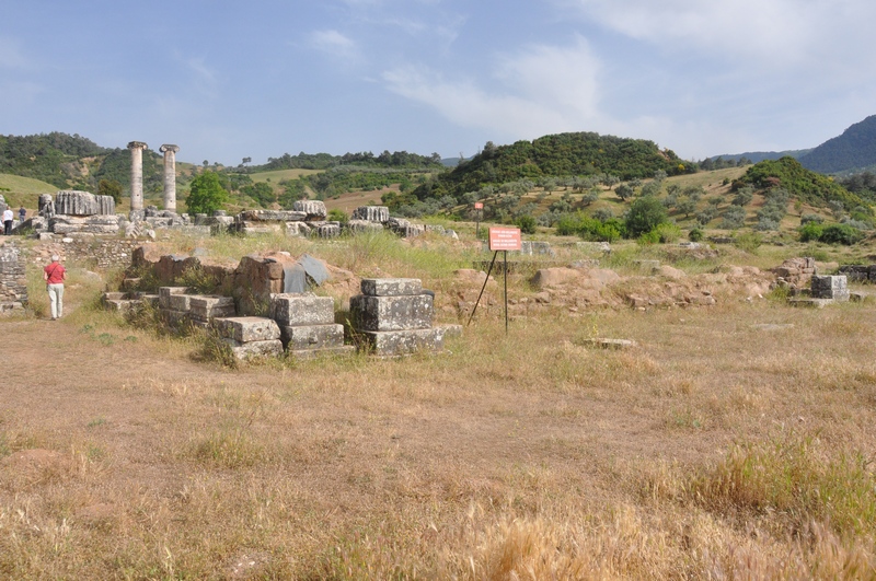 Sardes, Temple of Artemis, Altar