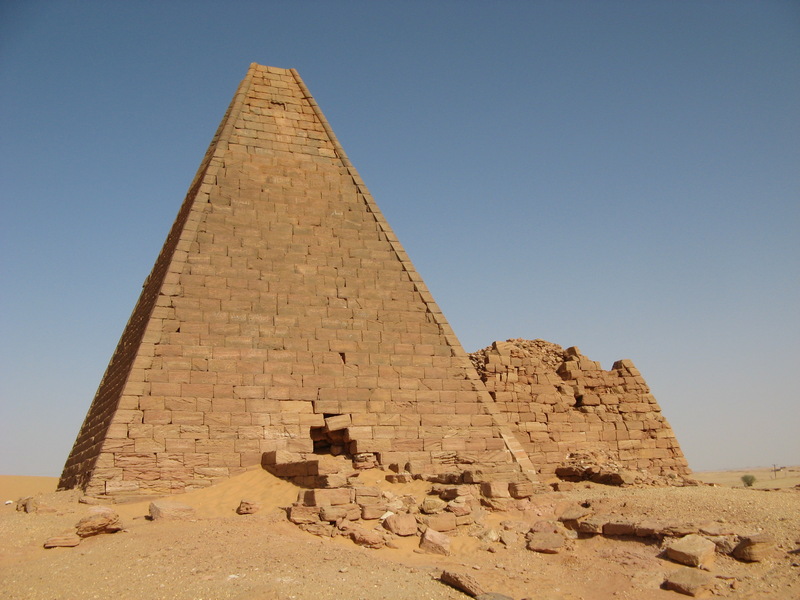 Gebel Barkal, Northern pyramids (2)