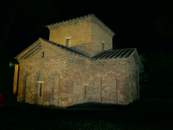 Ravenna, Mausoleum of Galla Placidia, Exterior